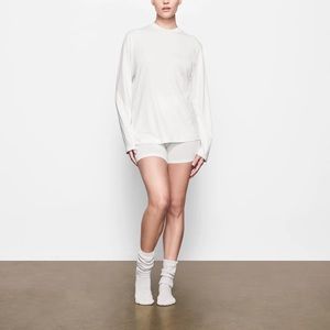 SKIMS BOYFRIEND LONG SLEEVE T-SHIRT